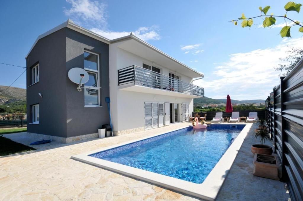Villa Carolina Trogir Buitenkant foto