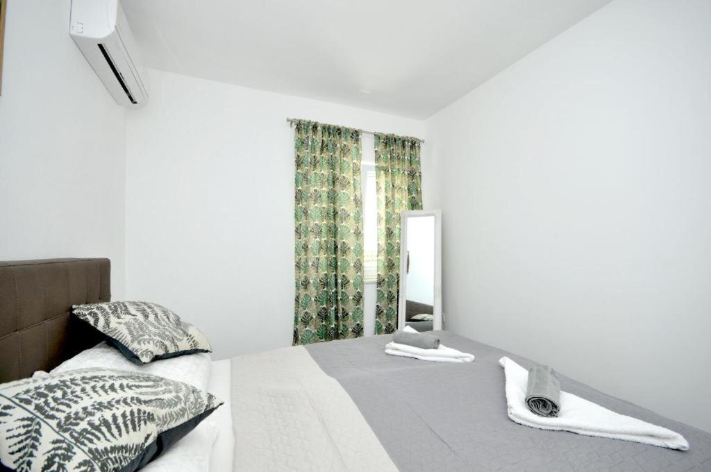 Villa Carolina Trogir Buitenkant foto